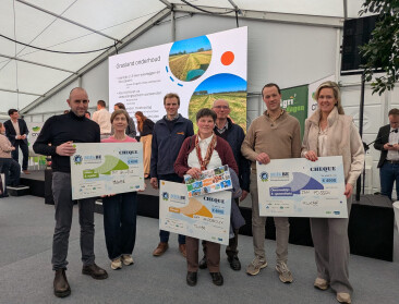 Deze drie melkveehouders winnen de prijs voor duurzaamheid van MilkBE