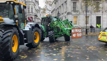 Duizenden landbouwers in Londen tegen plannen voor invoering erfbelasting