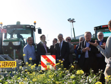 Werktuigendagen verzoenen capaciteit met bodemzorg
