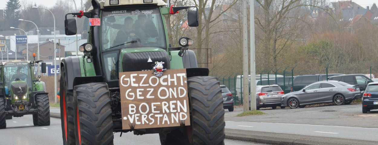 tractorprotest slogan 18