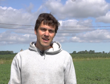 VIDEO: Karel Dewaele pioniert met plantaardige eiwitten in de Westhoek: “Ik heb veel vertrouwen in de biomarkt”