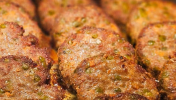 Varkensboerin lanceert ‘duoburger’ met helft minder vlees