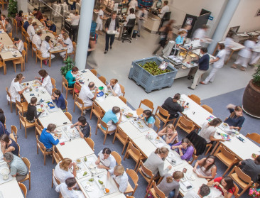 Vredeseilanden helpt ziekenhuiskeuken te verduurzamen