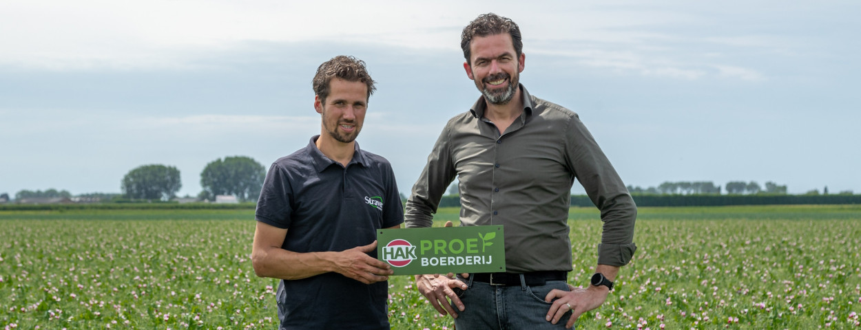 Joachim-Nieuwhoff-en-Johannes-Straver-Proefboerderij-bord web