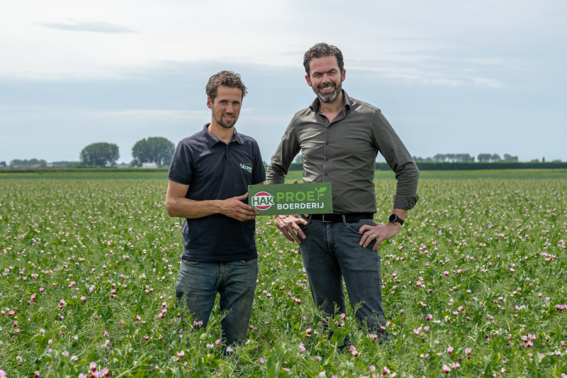 Joachim-Nieuwhoff-en-Johannes-Straver-Proefboerderij-bord web