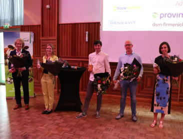 Jonge professionals ontdekken AI-mogelijkheden voor veevoedersector