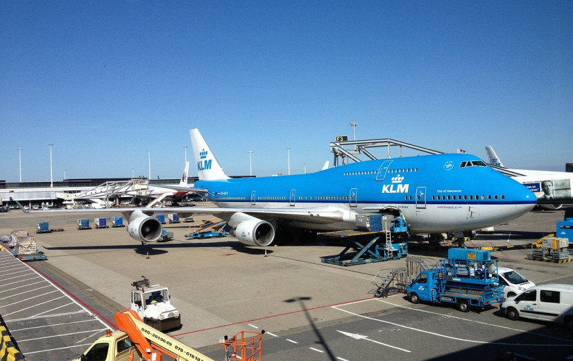 Nederlandse minister versoepelde stikstofregels voor Schiphol