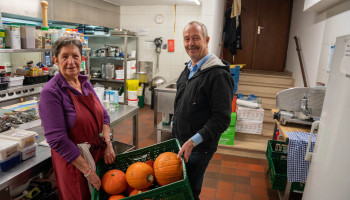 Nieuw record voor voedselbanken: zo'n 28.000 ton voedsel bedeeld in 2025