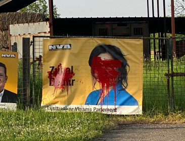 Verkiezingsaffiches Demir op landbouwgronden beklad en vernield: “Pure provocatie”