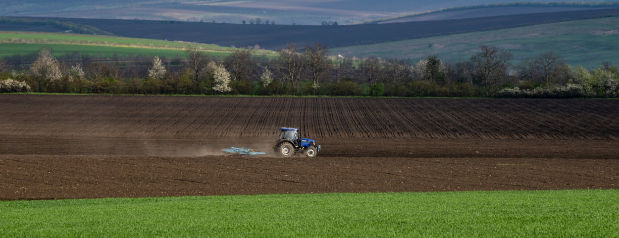 tractor landschap_unsplash