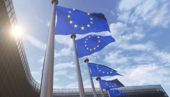 Europese milieucommissie wil verlenging vergunning glyfosaat niet tegenhouden