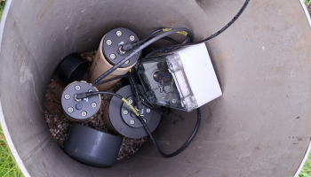 Van meetlint naar hightech: 700 sensoren volgen live grondwaterpeil in Vlaanderen