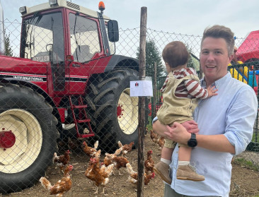 Limburgse boer Geert Moyaers ploegt met Vooruit aan landbouwbeleid in Gingelom