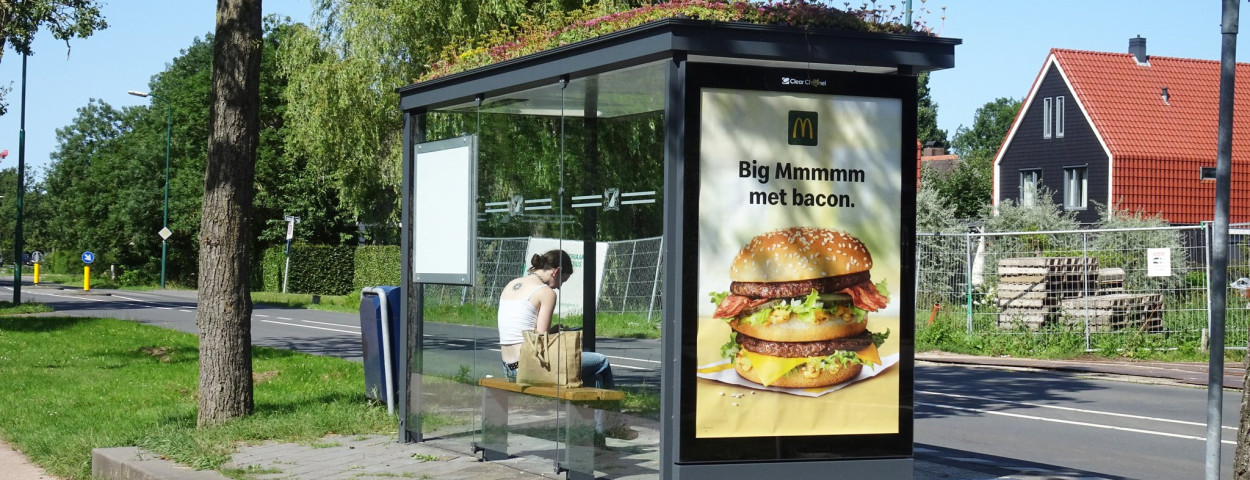 bushokje vleesreclame