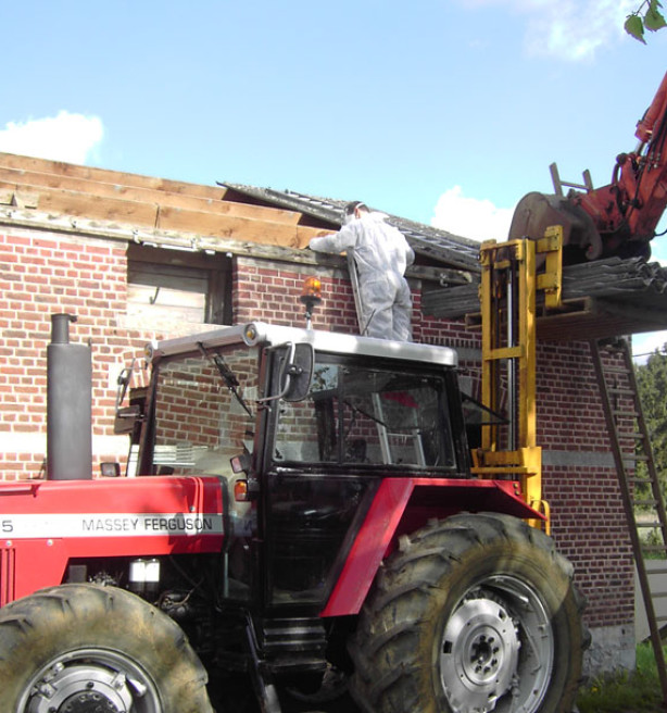 Vlaanderen verdubbelt budget om asbest in landbouwdaken te verwijderen