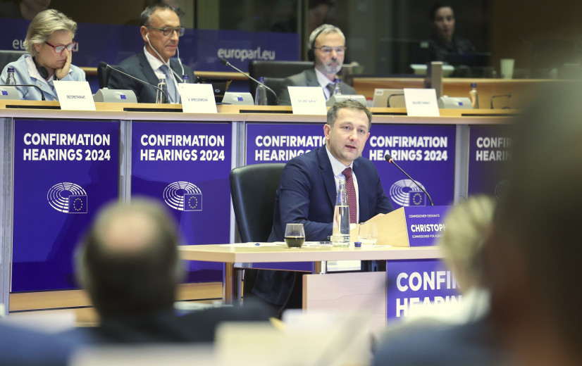 Kandidaat-landbouwcommissaris Christophe Hansen doorstaat eerste EU-vuurdoop