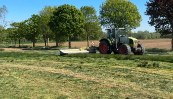 🎥 #Veldvloggers: Van maaien tot inkuilen: de eerste snede gras