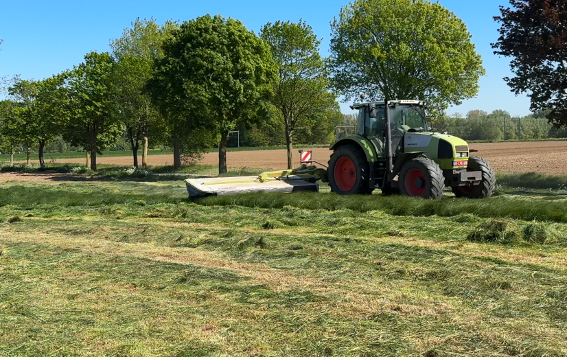 🎥 #Veldvloggers: Van maaien tot inkuilen: de eerste snede gras