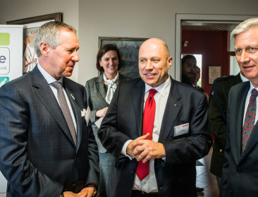 FEVIA en Vondelmolen vieren jubilea met koning Filip