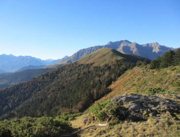 Franse en Spaanse boeren blokkeren grensovergang Pyreneeën