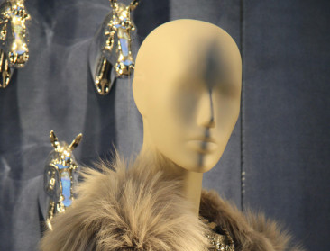 Weyts maakt einde aan productie van bont en foie gras