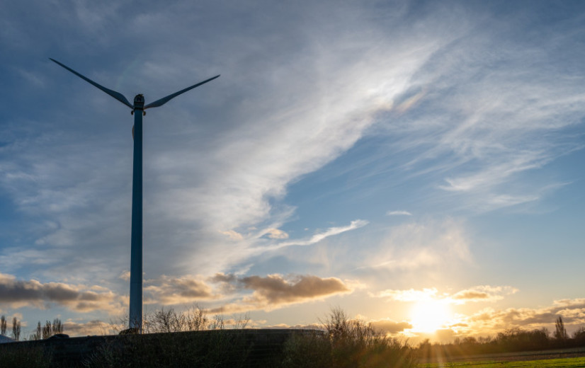Inagro plaatst middelgrote windmolen: "Praktijkervaring moet advies aan boeren verbeteren"