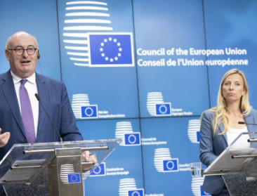 Hogan verdedigt lager plafond aan inkomenssteun