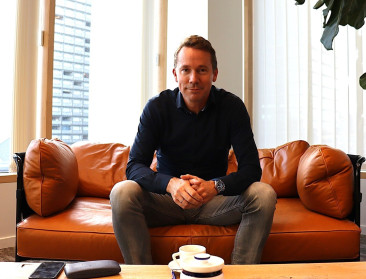 Minister Brouns wil hervorming van vergunningsprocedures en strengere sancties bij misbruik