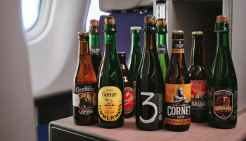 Brussels Airlines serveert voor het eerst streekbieren uit het Pajottenland op 12.000 meter