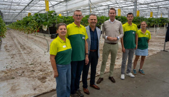 Tijdens regenachtige dag blijkt Dag van de Landbouw relevanter dan ooit