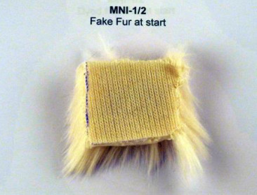 Anders dan het origineel komt nepbont op de plasticberg