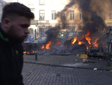 Brussel meet schade op na hevige rellen tijdens boerenprotest
