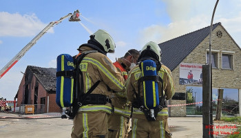 150 koeien overleden bij zware boerderijbrand in Alveringem