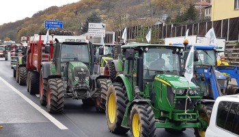 Een waaier aan grieven stuurt Europese boeren massaal op straat