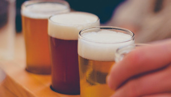72.000 biertjes over de toog tijdens Belgian Beer Weekend op de Grote Markt van Brussel