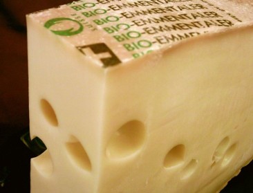 Gaten in de kaas komen er niet bij toeval