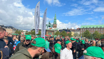 Honderden Deense boeren demonstreren tegen strengere stikstofnormen en onzekerheid