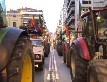 Ook Spaanse boeren massaal op straat