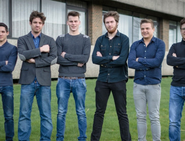 Studenten winnen prijs met ontwerp digitale bijenkast