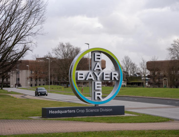 Zwakke prestatie van landbouwtak Bayer doet aandeel verder kelderen