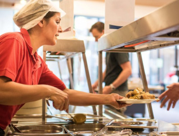Plantaardig aanbod studentenrestaurants groeit: “Maak veggie standaardkeuze”