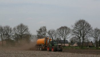 Europese Landbouwraad ontwerpt plan tegen mestcrisis