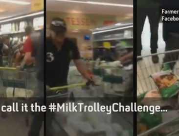 Britse en Ierse boeren halen alle melk uit winkelrekken