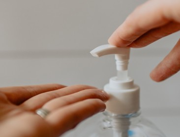 “Tekort aan ontsmettende handgel opgelost” 