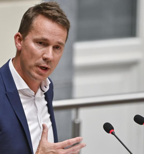 Plan van Brouns voor soepelere Europese milieuregels botst op weerstand binnen Vlaamse regering