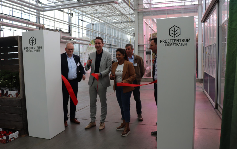Minister Brouns opent geavanceerde onderzoeksserre van Proefcentrum Hoogstraten