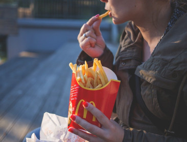 Overnemer Russische McDonald's-restaurants zit zonder frieten