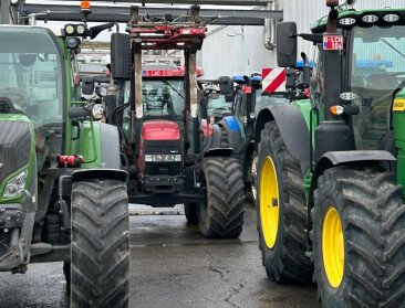 Boze groenteboeren blokkeren fabriek Greenyard in Staden