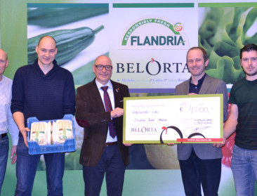 BelOrta veilt eerste asperges van het jaar 