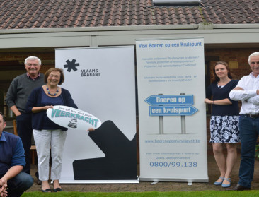 Al bijna 4.000 landbouwers geholpen: Vlaanderen hernieuwt samenwerking met Boeren op een Kruispunt